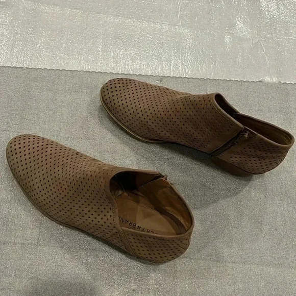 [US9.5]Lucky Brand  Basel Ankle Boots - Picture 2 of 10